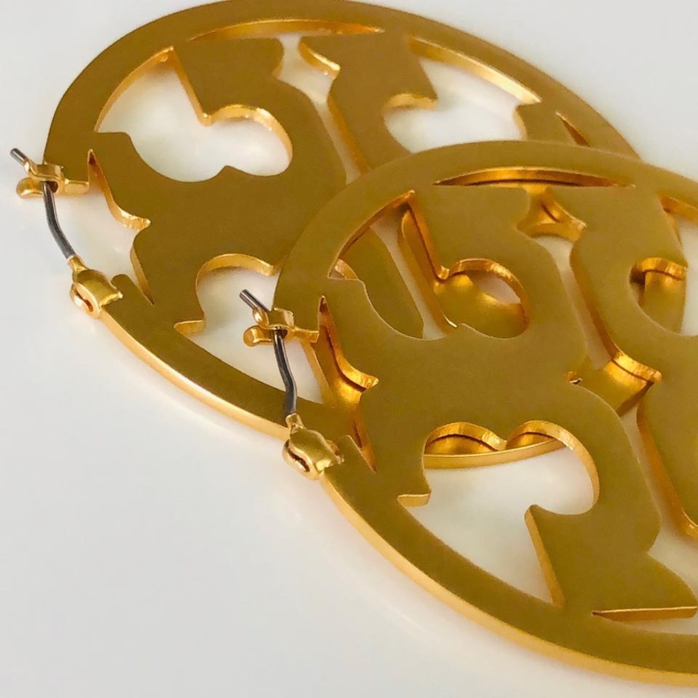 NEW Tory Burch Miller 2” Round Double T Logo Hoops - Picture 3 of 4